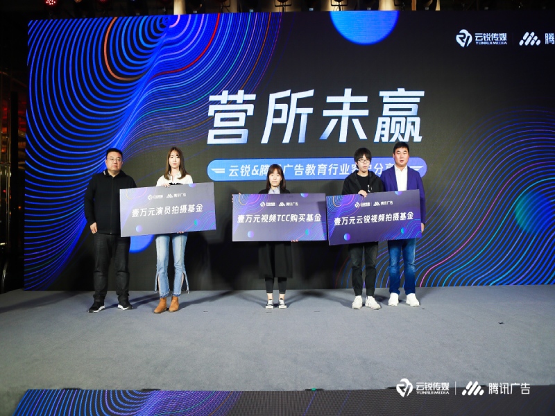 4a8589bfa5490525c3da0c2f837d344d.jpg 18d63f06185422e70e3fa78f57610602.jpg